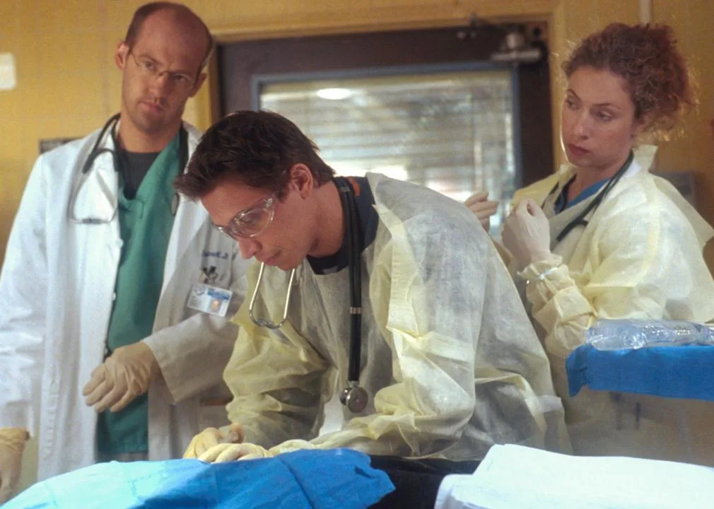 8 things medical TV shows get wrong - Desktop Image