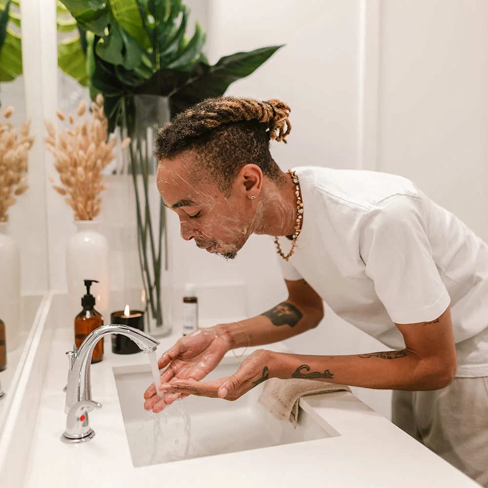 The best acne treatments for men - Desktop Image