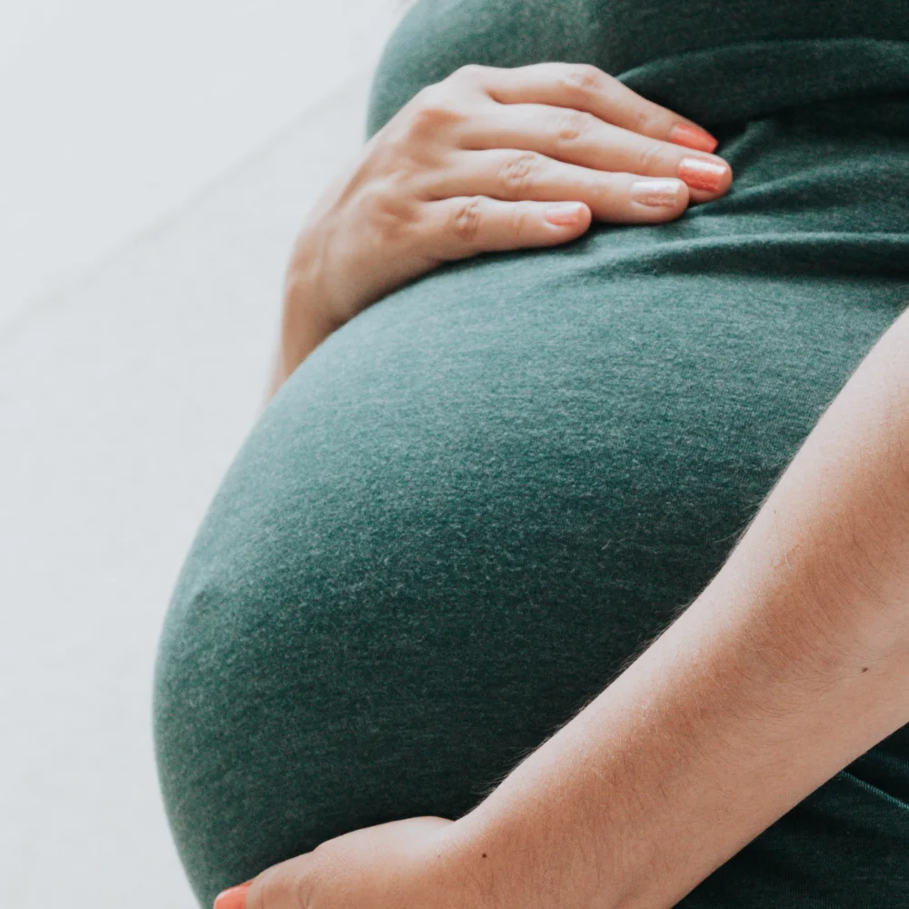 Early signs of pregnancy: 8 symptoms to look out for - Desktop Image